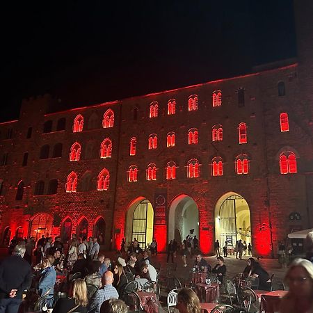 Benvenuti Da Linda E David Lägenhet Volterra Exteriör bild